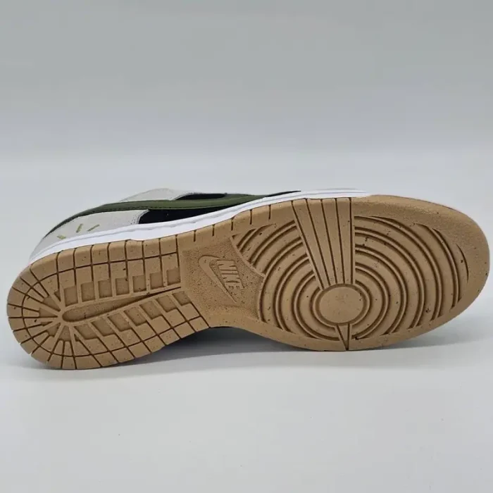 کتونی اس بی دانک لو سبز زیتونی SB Dunk Low Pro Yuto Horigome - Image 9