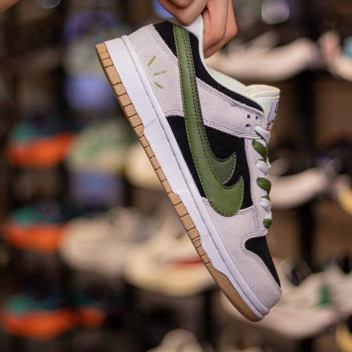 کتونی اس بی دانک لو سبز زیتونی SB Dunk Low Pro Yuto Horigome - Image 3