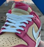 کفش نایکی دانک لو صورتی هلویی Strawberry/Peach Cream | Nike Dunk Low - Image 4